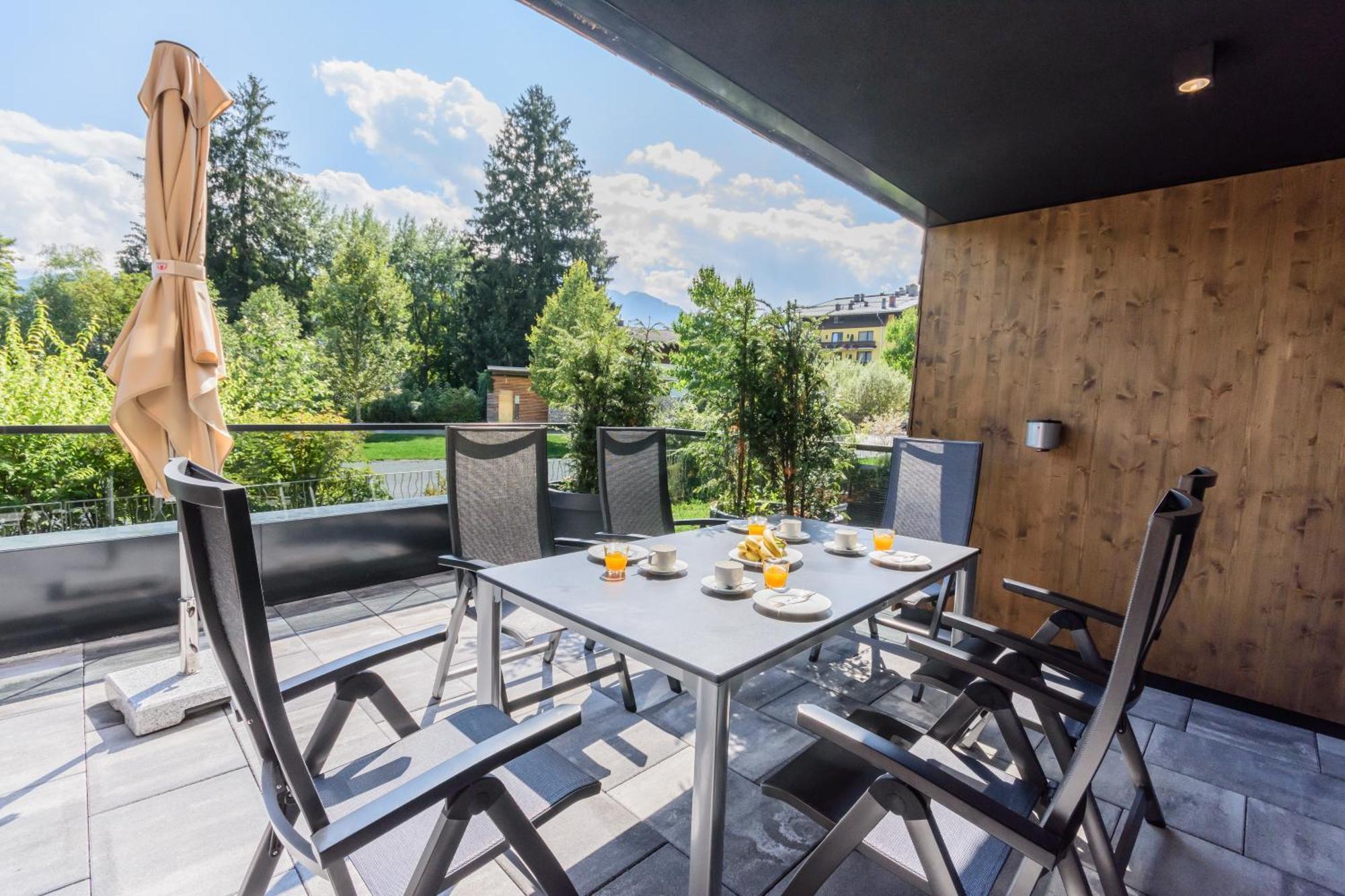 Schönblick Residence - Absolut Alpine Apartments Zell am See Zimmer foto